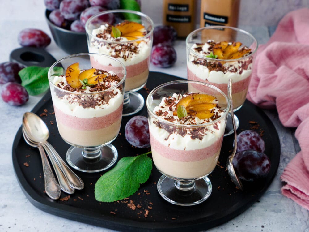 Baileys Rotwein-Zwetschgen Mousse