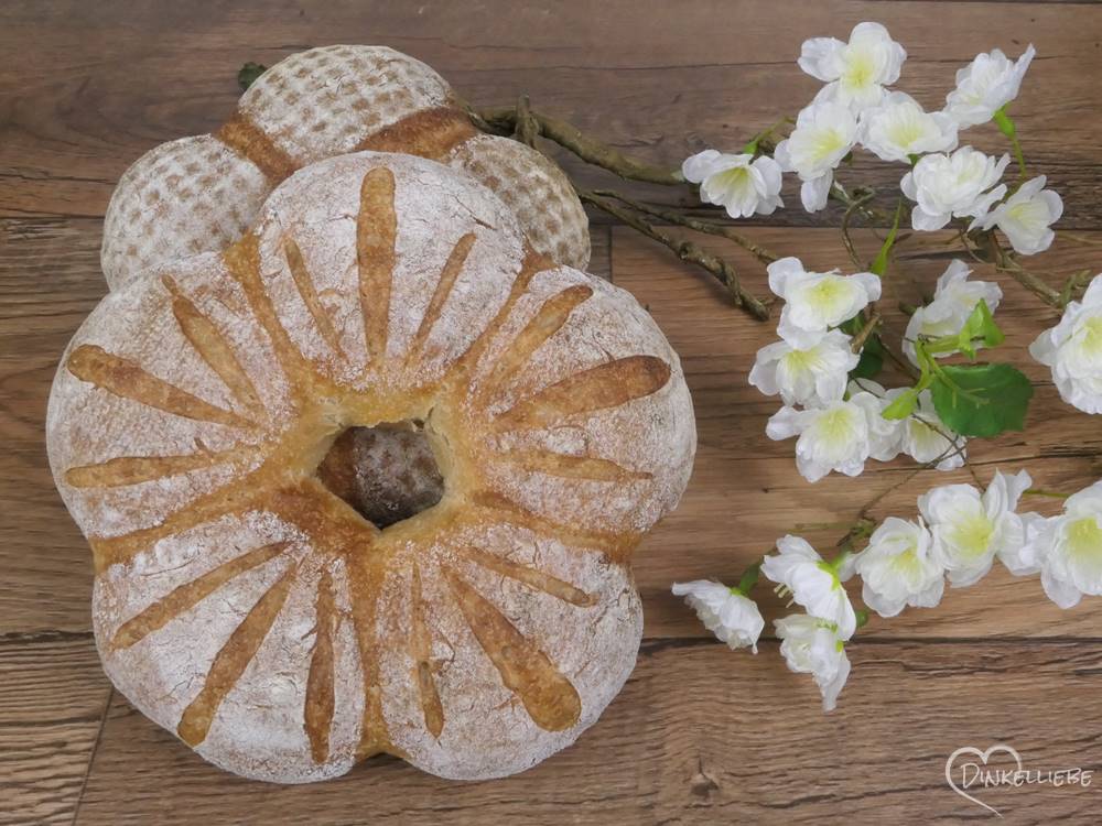 Blumenbrötchen - Grießbrötchen