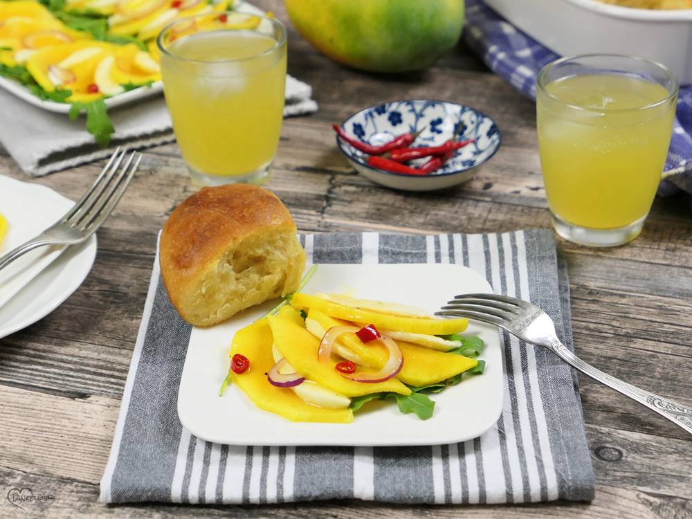 Büffelmozzarella-Mango-Salat