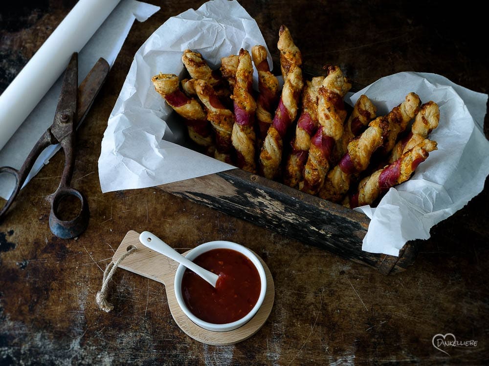 Cheesy Bacon Crispy Twists