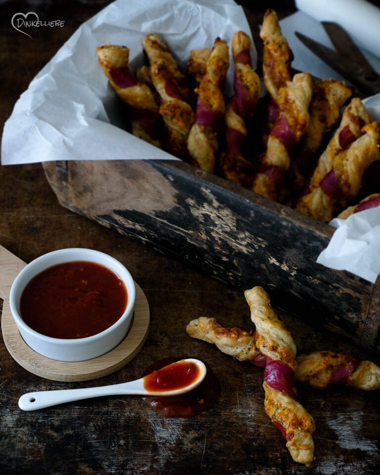 Cheesy Bacon Crispy Twists