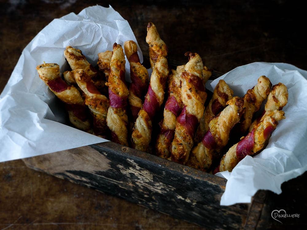Cheesy Bacon Crispy Twists