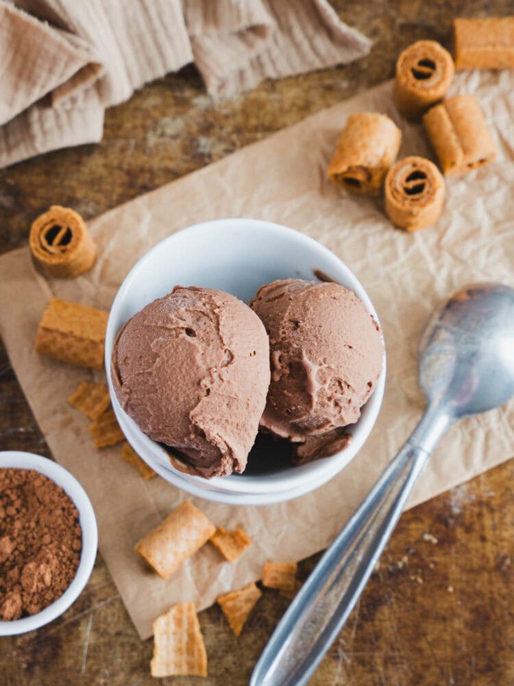 Das beste, vegane Schokoladeneis aus dem Ninja Creami - Dinkelliebe