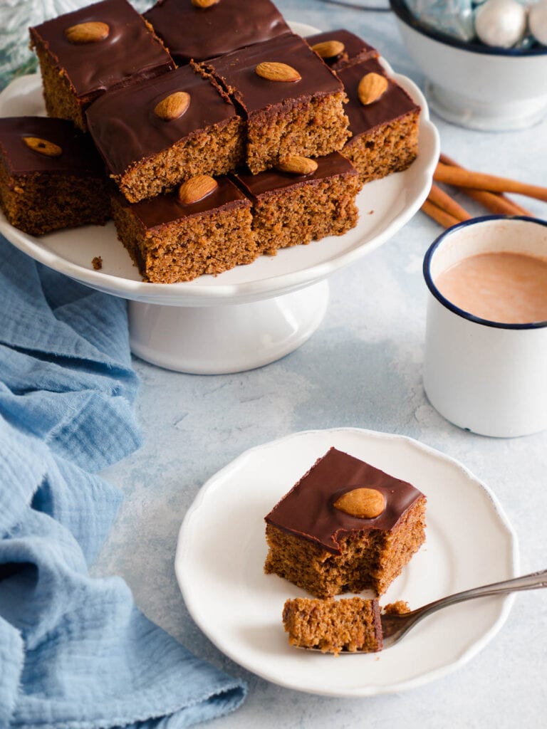 Dinkel-Gewürzkuchen vom Blech backen