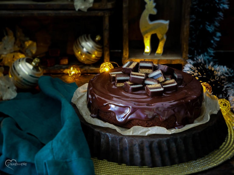 Dominostein-Kuchen - ein Weihnachtsklassiker als Kuchen - Dinkelliebe