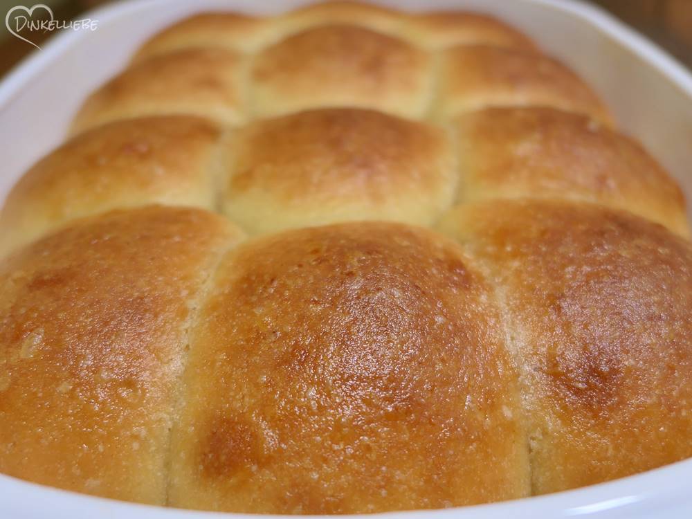Easy Peasy Soft Dinner Rolls