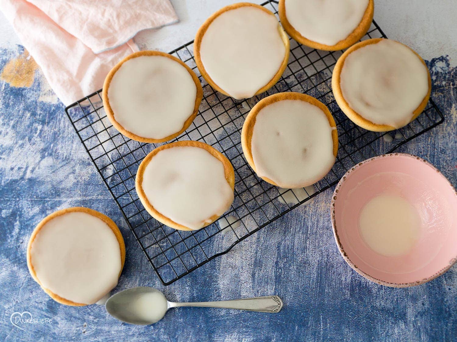 Einfache Dinkel-Amerikaner mit Zuckerguss - Dinkelliebe