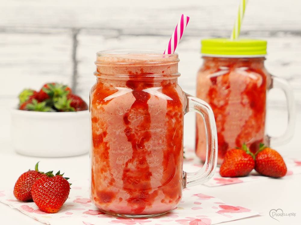 Erdbeer-Joghurt-Frappe