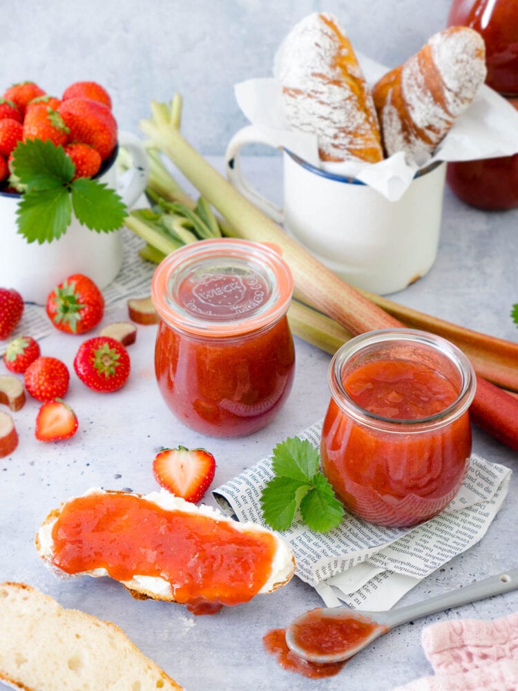 Erdbeer-Rhabarber-Marmelade - Genuss pur - Dinkelliebe