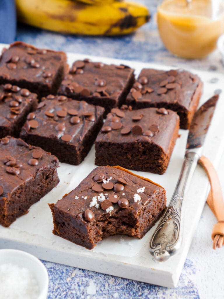 Erdnussmus-Bananen-Brownies ohne Mehl und Zucker