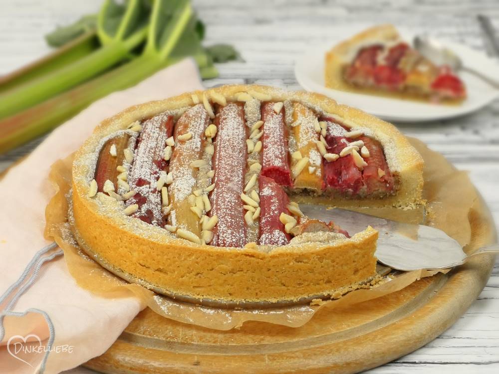 Frangipane Tarte mit Rhabarber