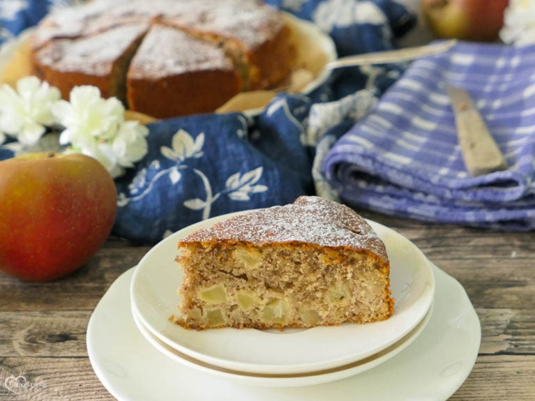 Himmlischer Apfelkuchen mit Mandeln