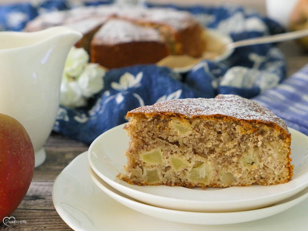 Himmlischer Apfelkuchen mit Mandeln