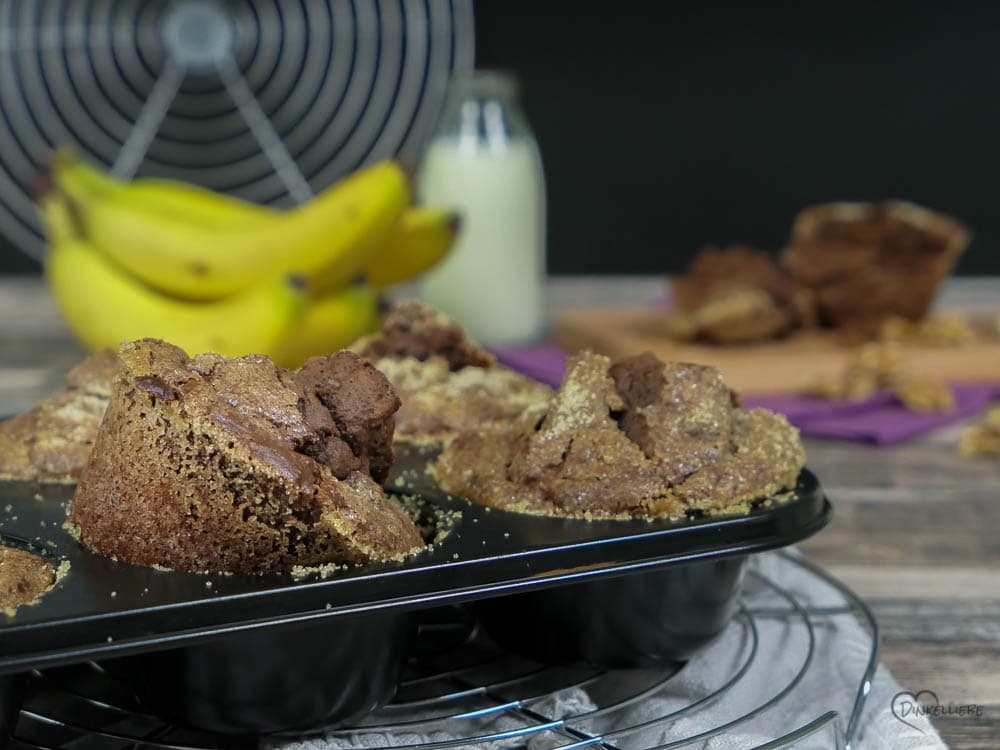 Karamellisierte Bananen-Schoko-Kaffee-Muffins mit Walnüssen - Dinkelliebe