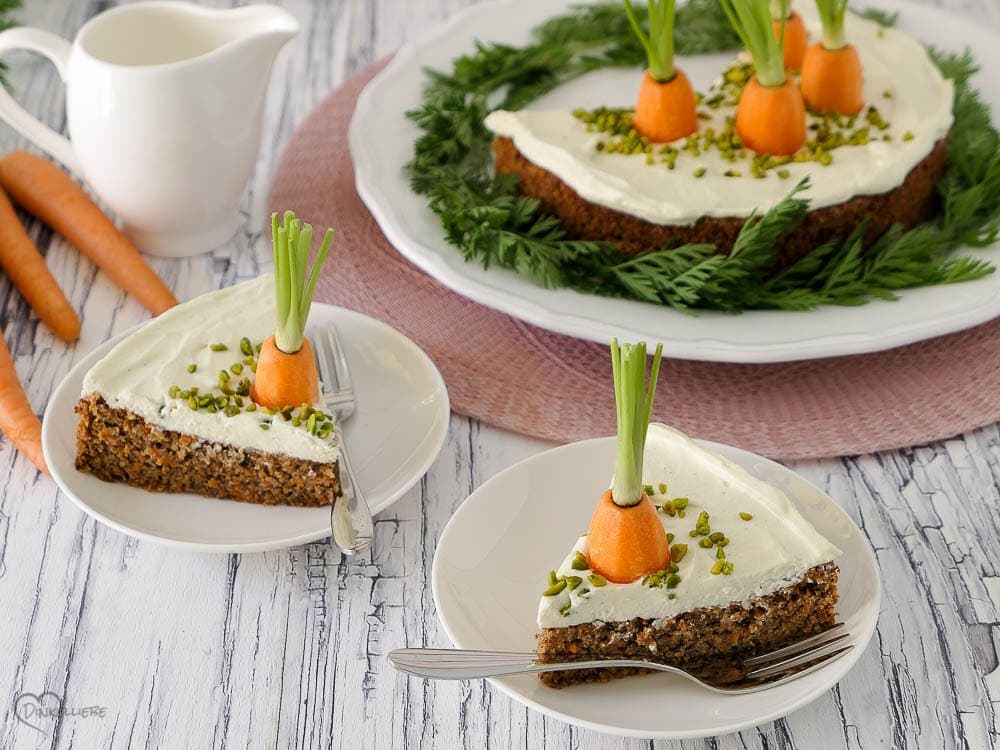 Karottenkuchen mit Frischkäseglasur
