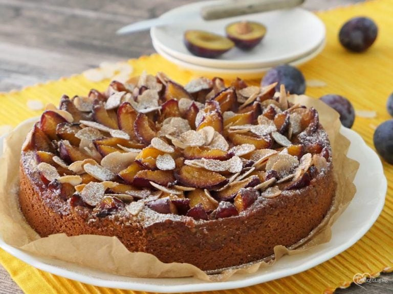 Mandel-Zwetschgenkuchen