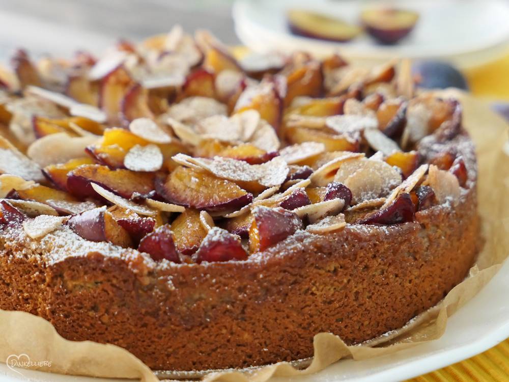 Mandel-Zwetschgenkuchen - Dinkelliebe