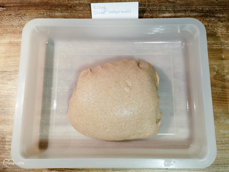 Mehltest Eiling Dinkel Vollkorn + Oberkulmer Rotkorn