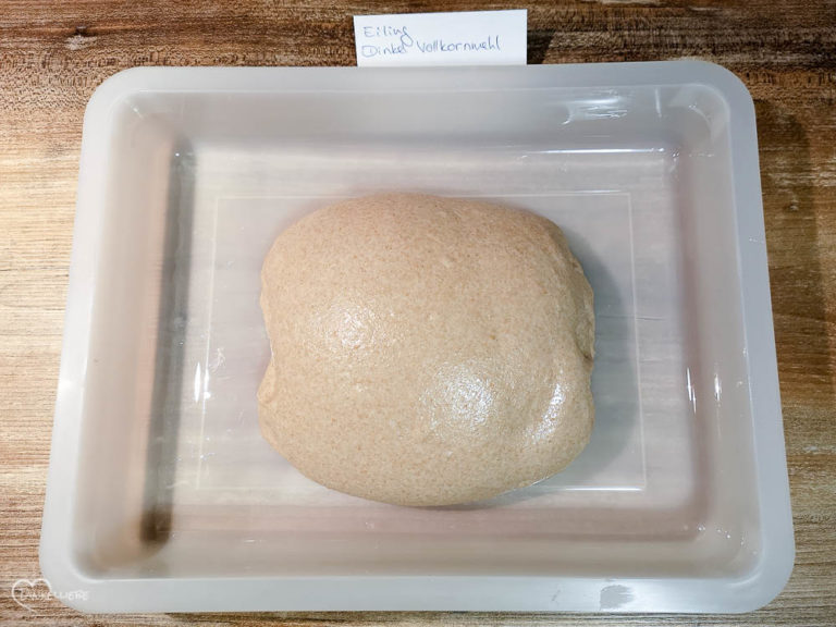 Mehltest Eiling Dinkel Vollkorn + Oberkulmer Rotkorn