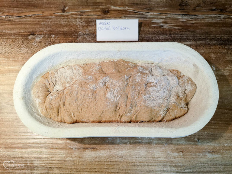 Mehltest Hecker Dinkel Vollkorn + Blue Velvet