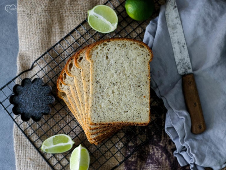 No Knead Limetten und Mohn Sandwichbrot