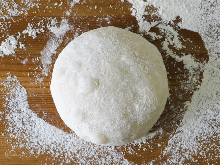 No Knead Pan Pizza Teigbearbeitung