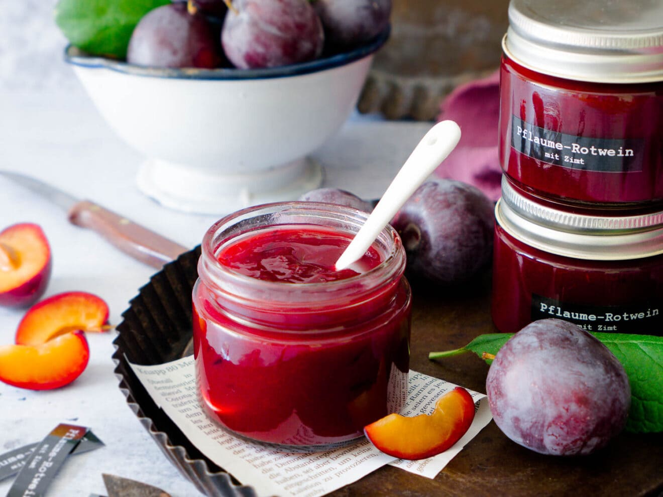 Pflaumen-Rotwein Marmelade mit Zimt - Dinkelliebe Pflaumen-Rotwein Marmelade mit Zimt - Dinkelliebe