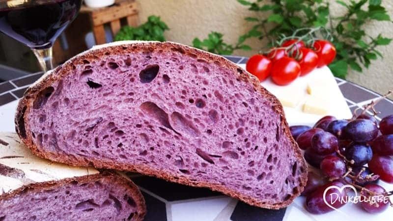 Rotweinbrot