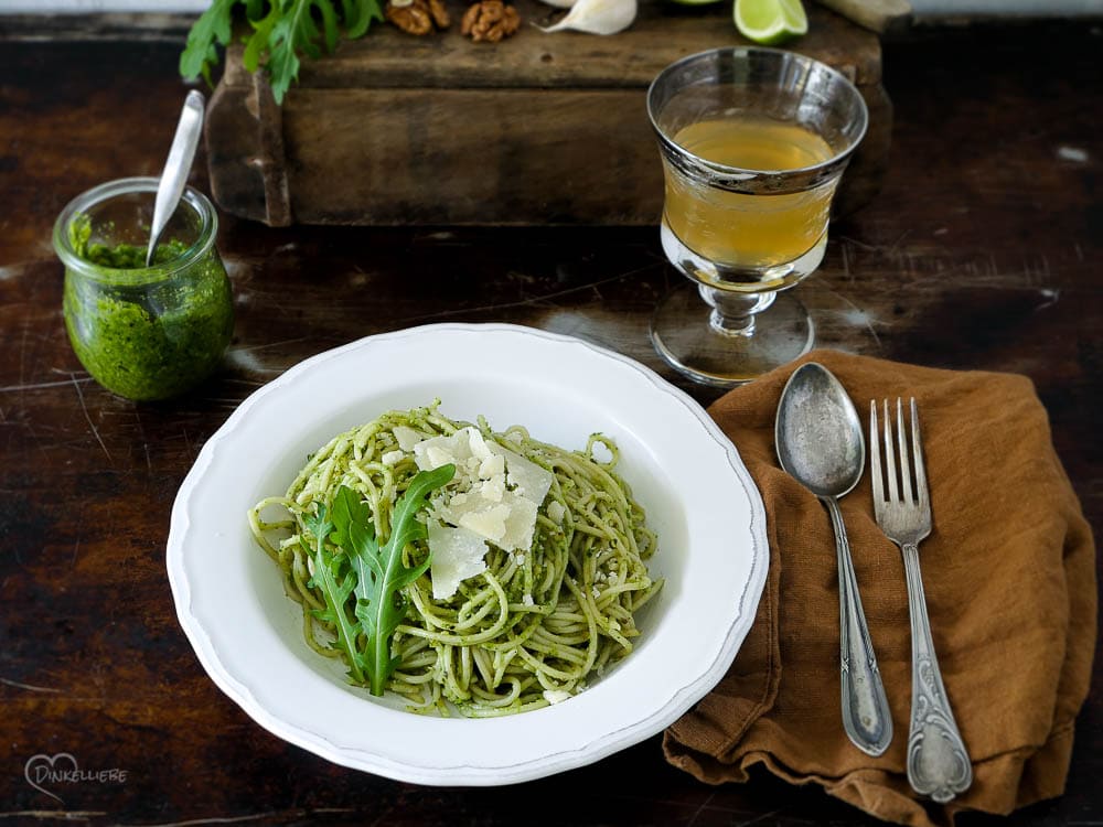 Rucola-Walnuss-Pesto mit Limette