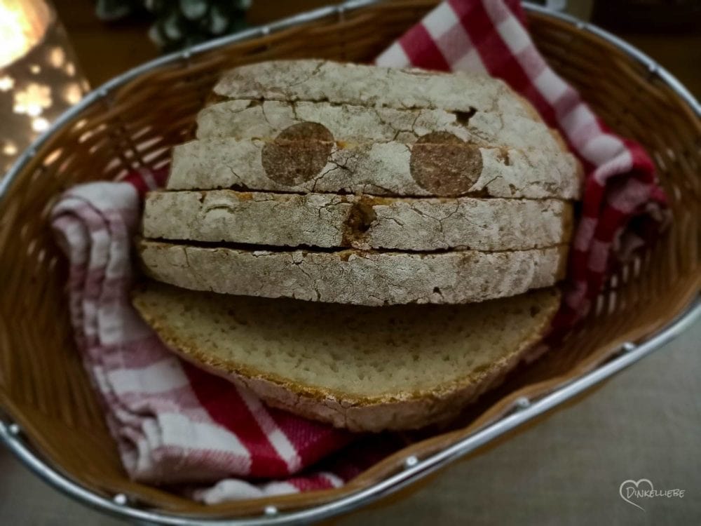 Dinkel Schneemannbrot