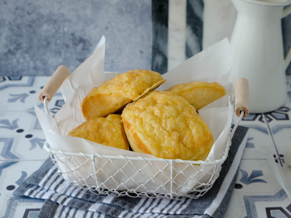 Schnelle Protein-Käsebrötchen