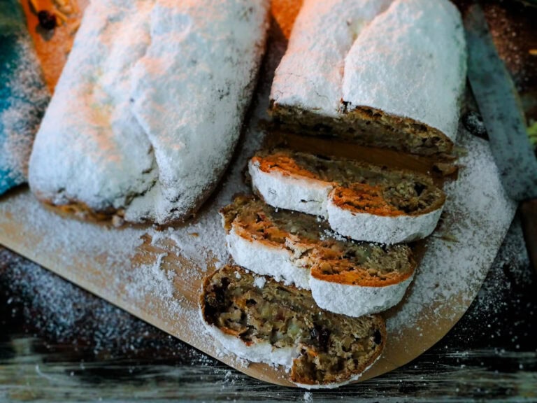 Schneller, veganer Stollen / Christstollen / Weihnachtsstollen mit Marzipan und ohne Hefe - schnell und einfach gemacht, mit oder ohne Thermomix