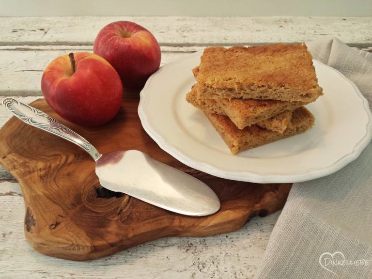 Snickerdoodle Apple Blondies