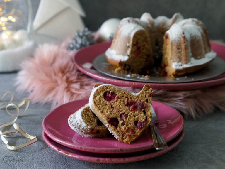 Dinkel Spekulatiushupf mit frischen Cranberries