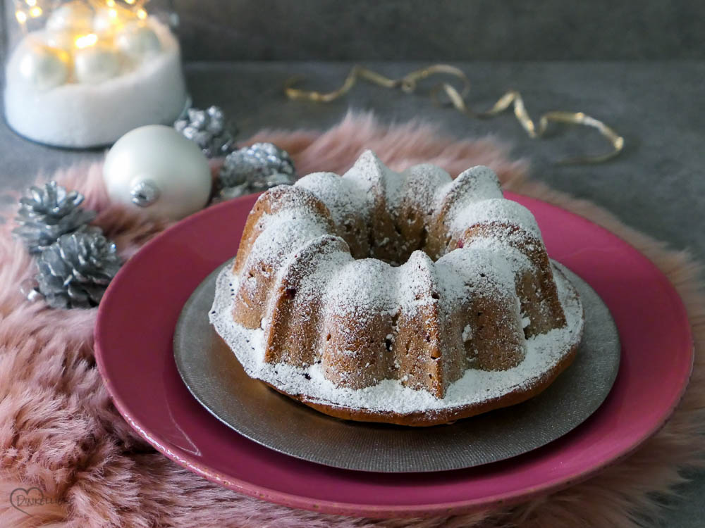 Dinkel Spekulatiushupf mit frischen Cranberries - Dinkelliebe
