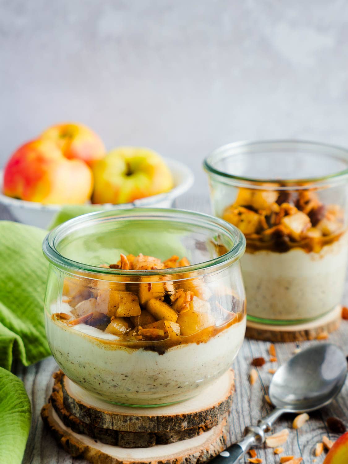Vegane Bratapfel-Proats (Protein Oats) ganz einfach selber machen