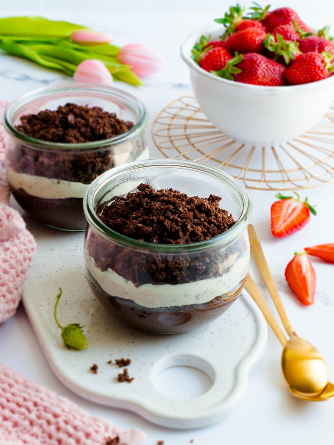 Vegane Erdbeer-Maulwurfkuchen-Baked-Proats - vegane Erdbeer-Maulwurfkuchen-Protein-Haferflocken - Baked Protein Oats Erdbeer-Maulwurfkuchen-Art