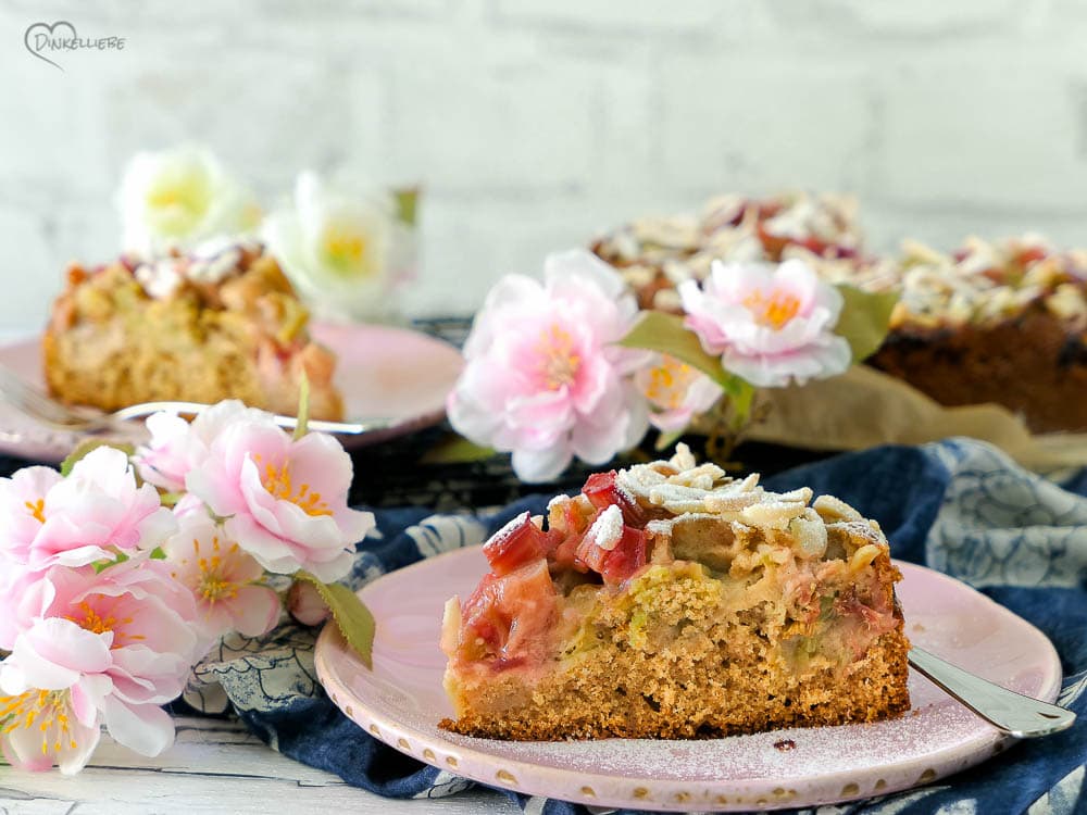 Vollkorn-Rhabarberkuchen