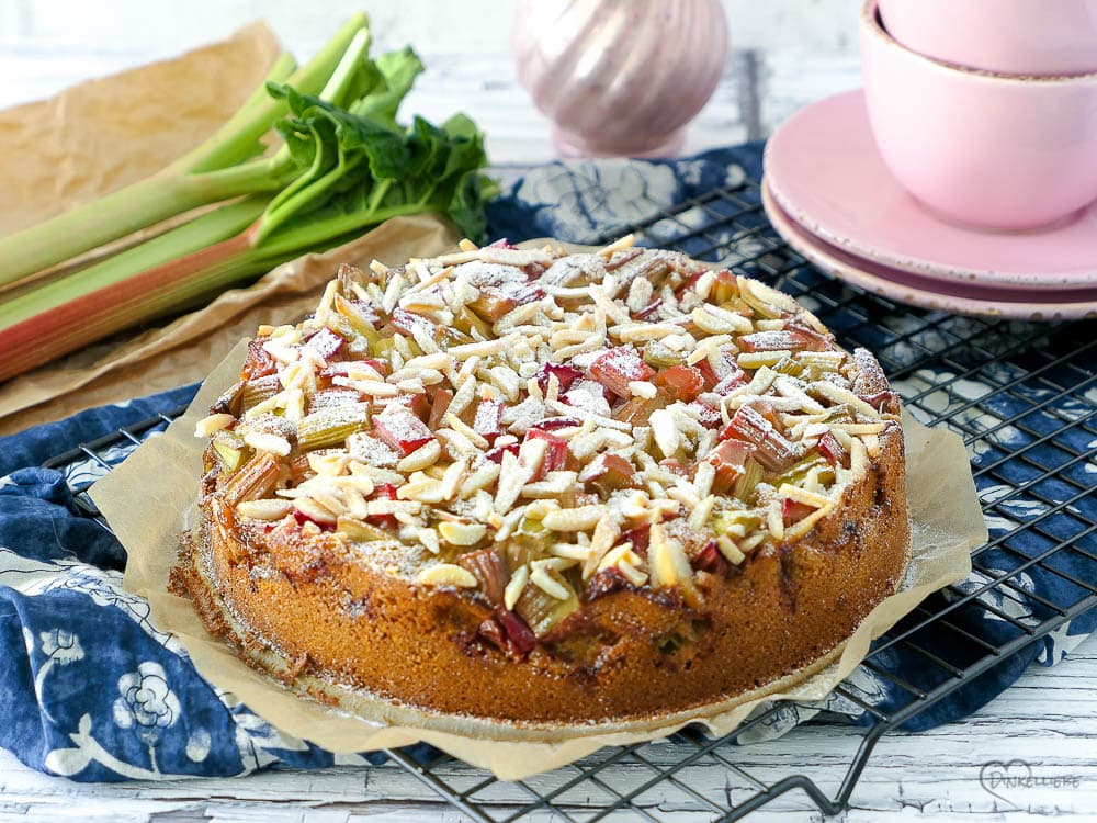 Vollkorn-Rhabarberkuchen