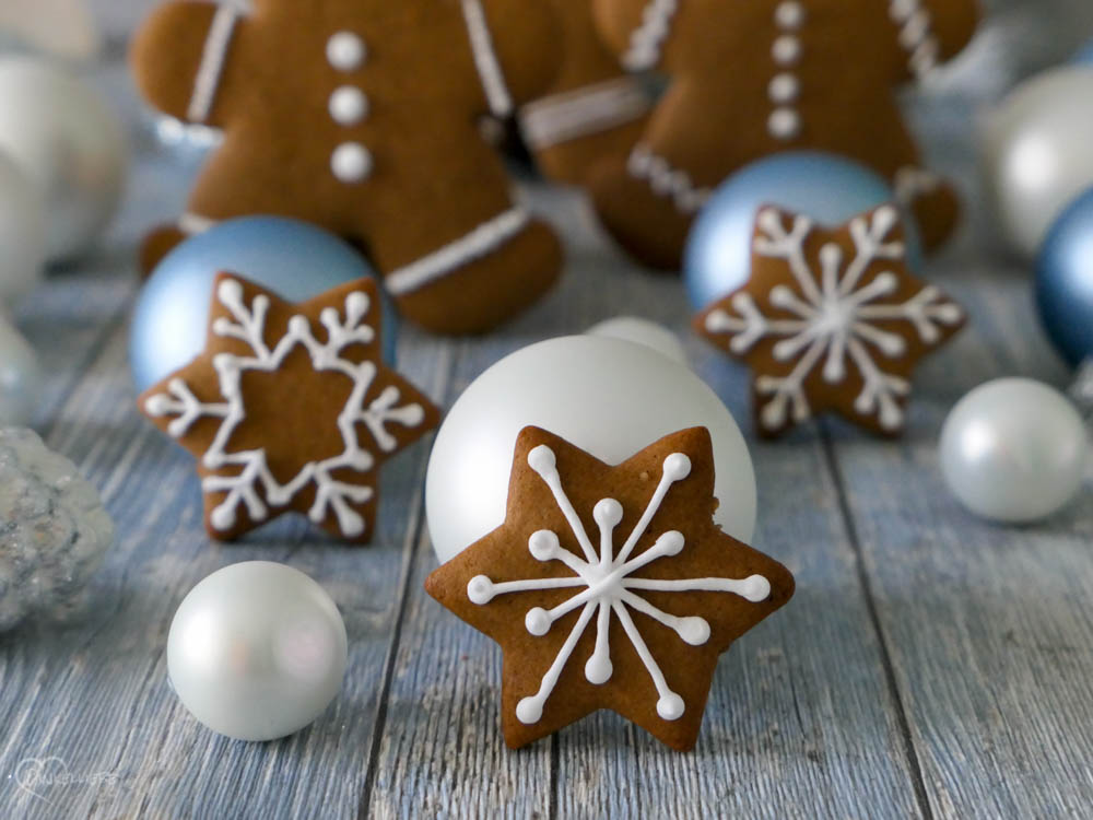 Weiche Lebkuchenmänner - Dinkelliebe Weiche Lebkuchenmänner - Dinkelliebe
