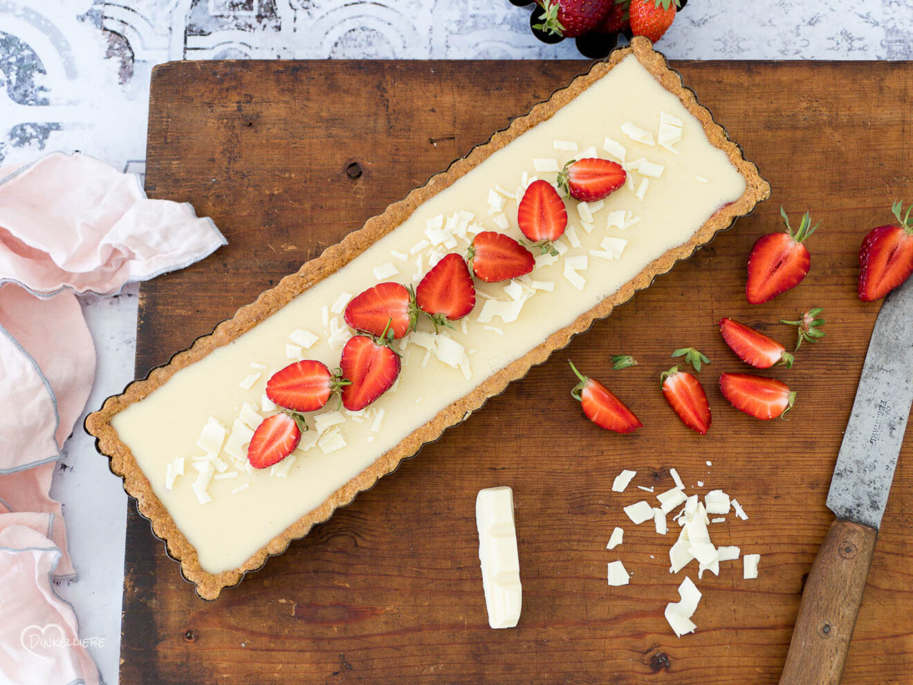 Omas klassischer Eierlikörkuchen neu interpretiert: mit knusprigen ...