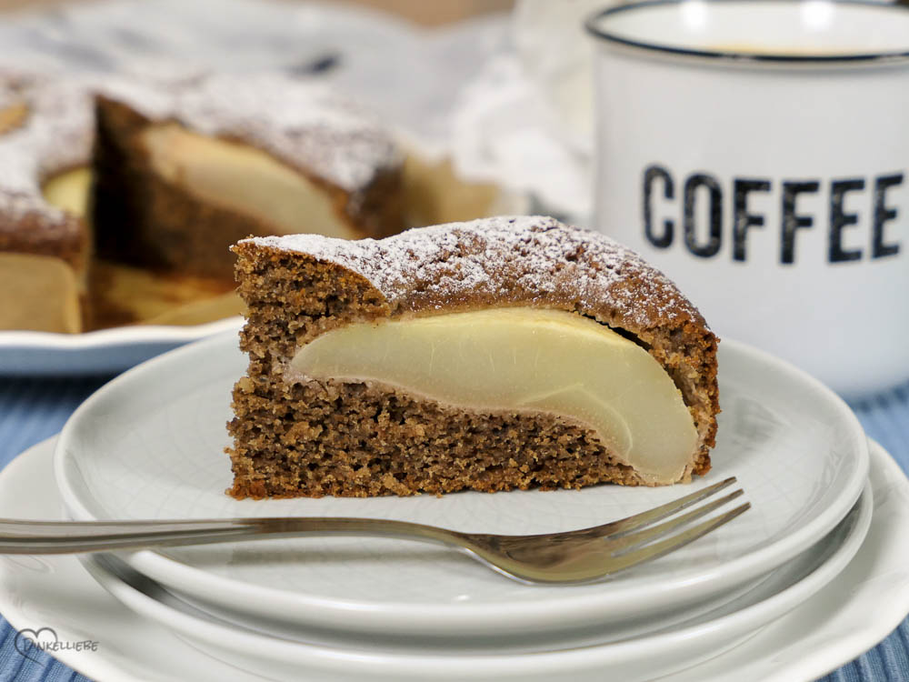 zimtiger Birnen-Walnusskuchen